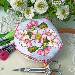 ZU 10333 Cross stitch kit - Pincushion - biscourn - Apple blossoms