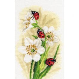 LPN-0191875 Cross stitch kit - Ladybug parade