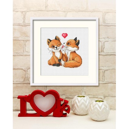 S 10803 Ristipistokuvio älypuhelimelle - Fox in Love