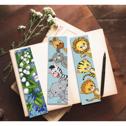 ZU 10747 Cross Stitch Kit - Bookmark - Wild Cats