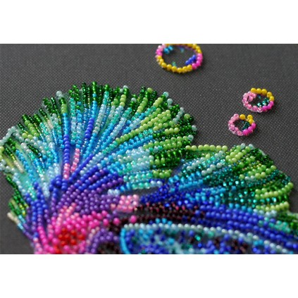 AB -822 Kit med perler - Rainbow Fish Dance