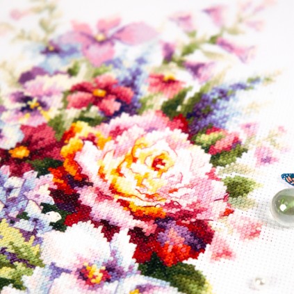 MN 210-311 Cross Stitch Kit - Summer Flowers