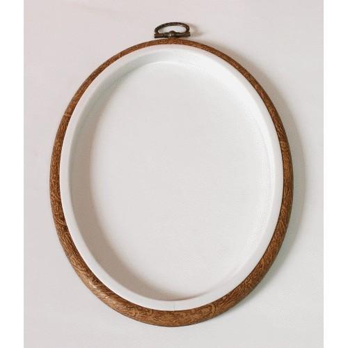 915-54 Embroidery hoop-frame oval 20 x 26 cm 915-54 Embroidery hoop-frame oval 20 x 26 cm