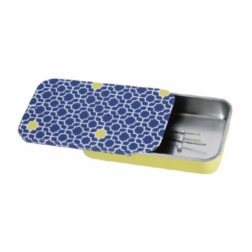 Magnetic needle case Magnetic needle case