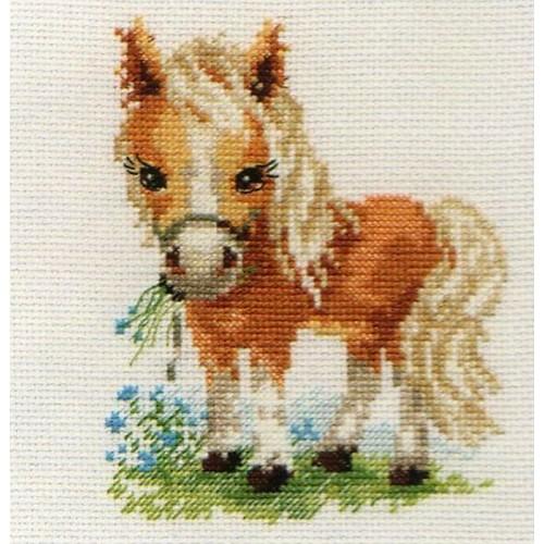 Cross stitch set - White mane horse Cross stitch set - White mane horse