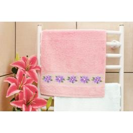 W 8744 ONLINE pattern pdf - Towel with clematis