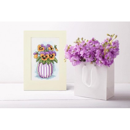 GU 10205-01 Kryssstingmønster - Postkort med pansies