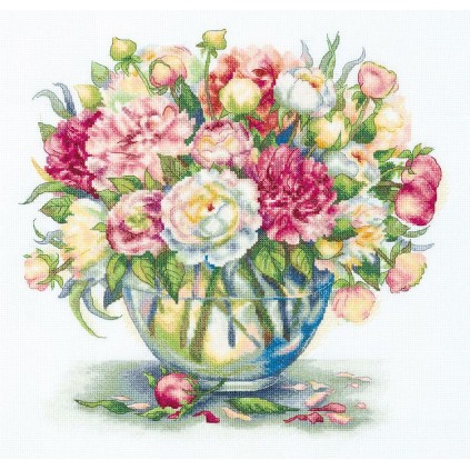PAC 7063 Cross stitch kit - Luxury peonies