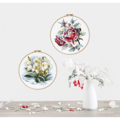 AN 10306 Tapiz aida - Flor de invierno