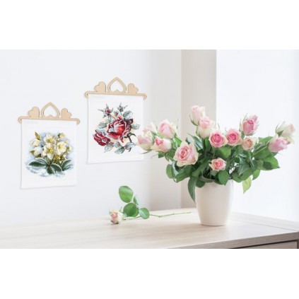 Zn 10306 Cross Stitch Tapestry Kit - Winter Flower