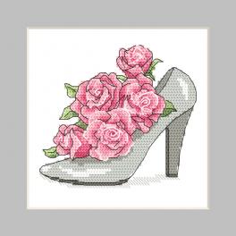GU 10326-01 Cross stitch pattern - Postcard - Shoe with roses