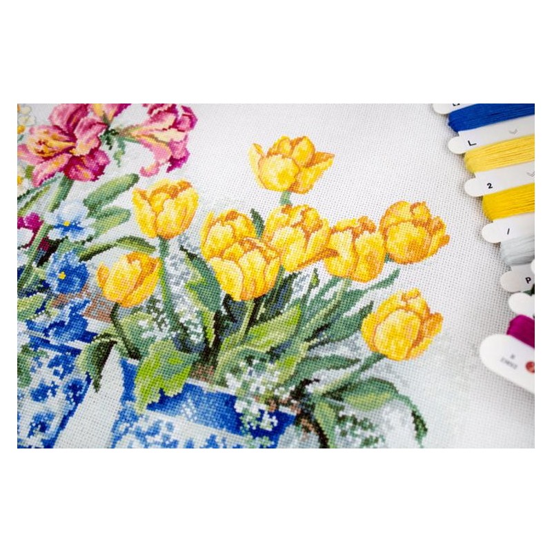 7 Cross Stitch Kits W/ Fabric & Thread Spring/Plants